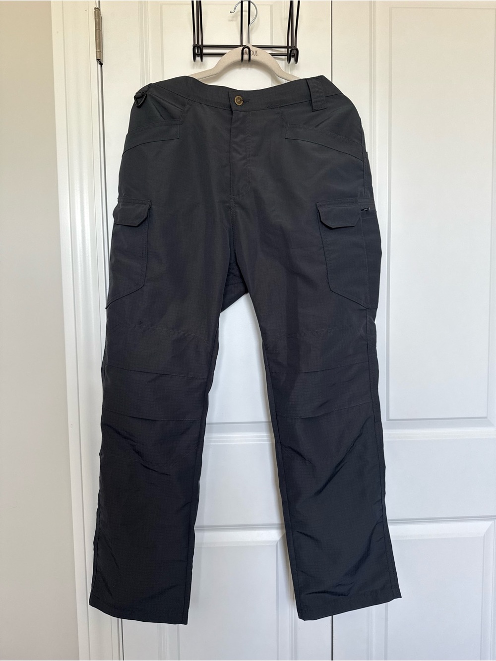 Men's Slate Gray Utility Cargo Pants - Rugged Everyday Wear